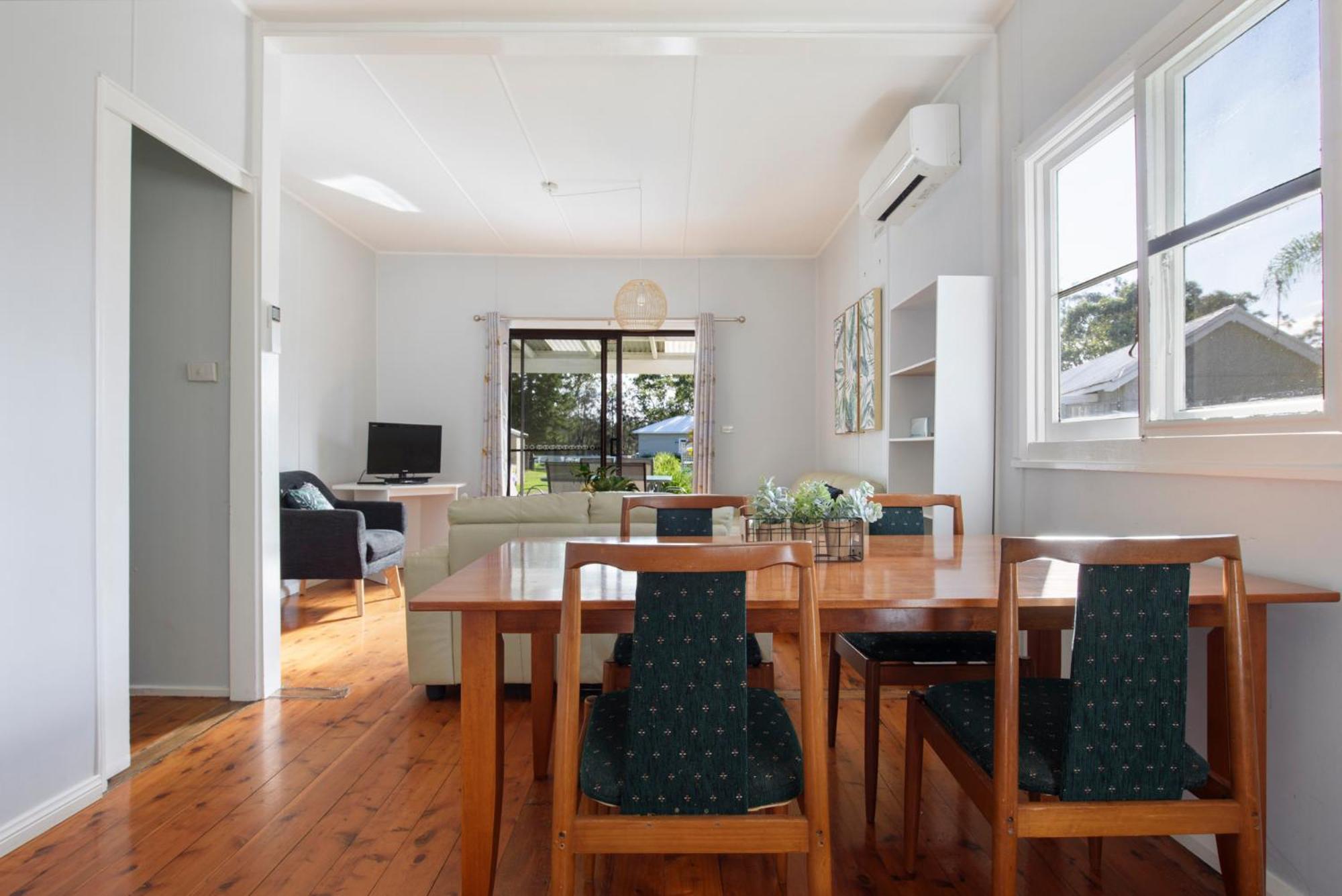 Calm Waters Waterfront Cottages 서식스 인렛 객실 사진