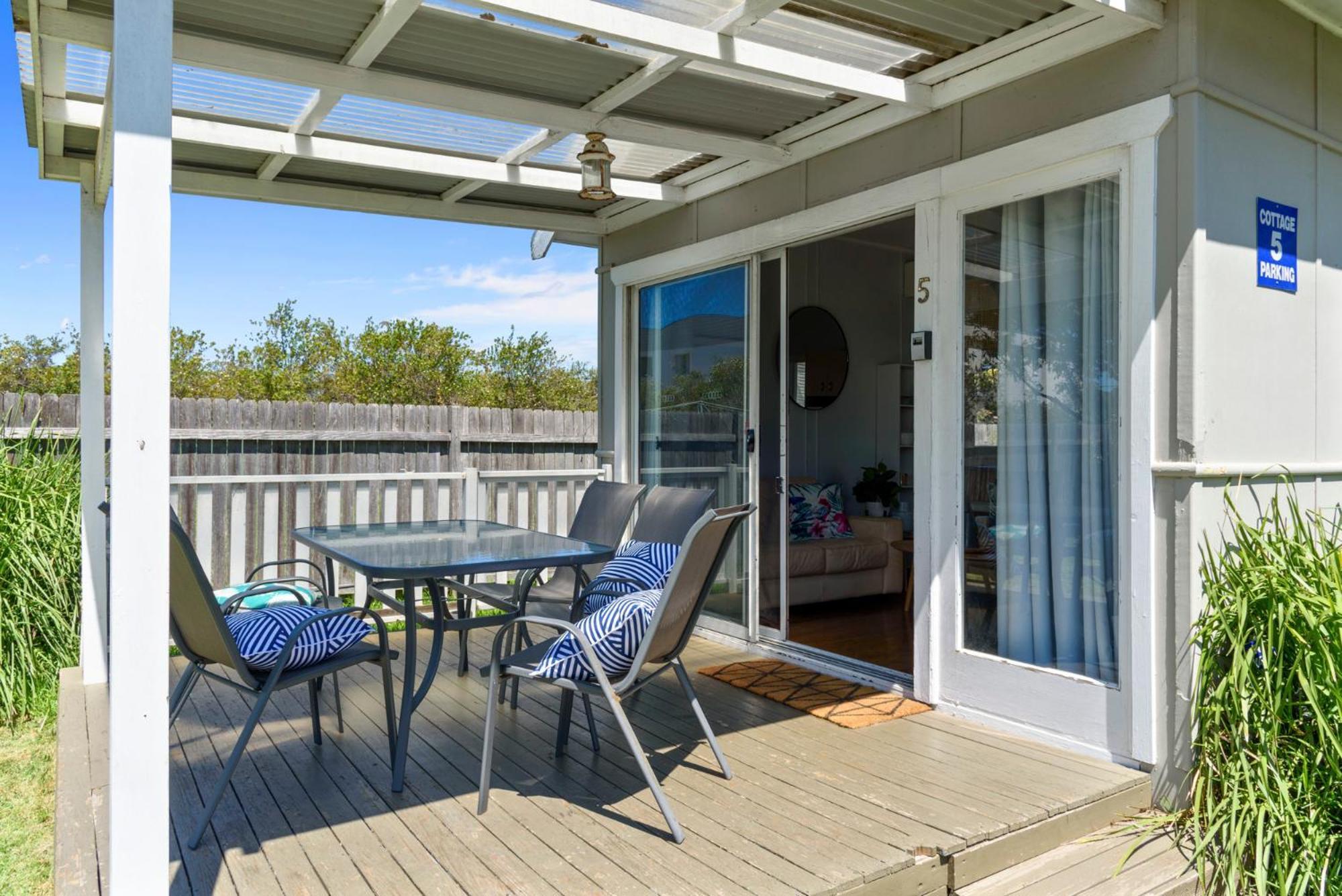 Calm Waters Waterfront Cottages 서식스 인렛 객실 사진