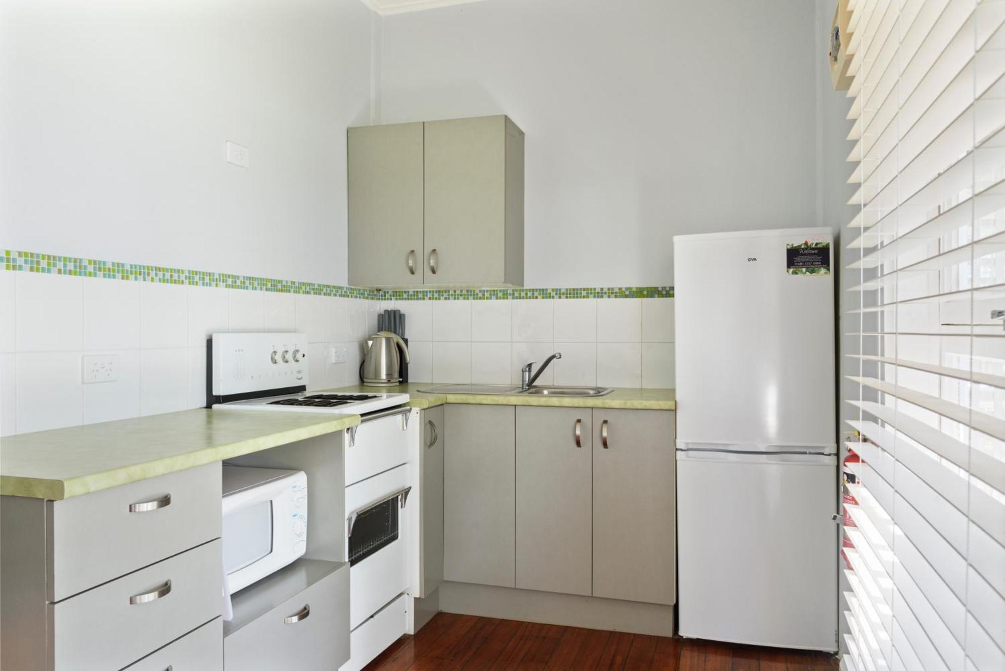 Calm Waters Waterfront Cottages 서식스 인렛 객실 사진