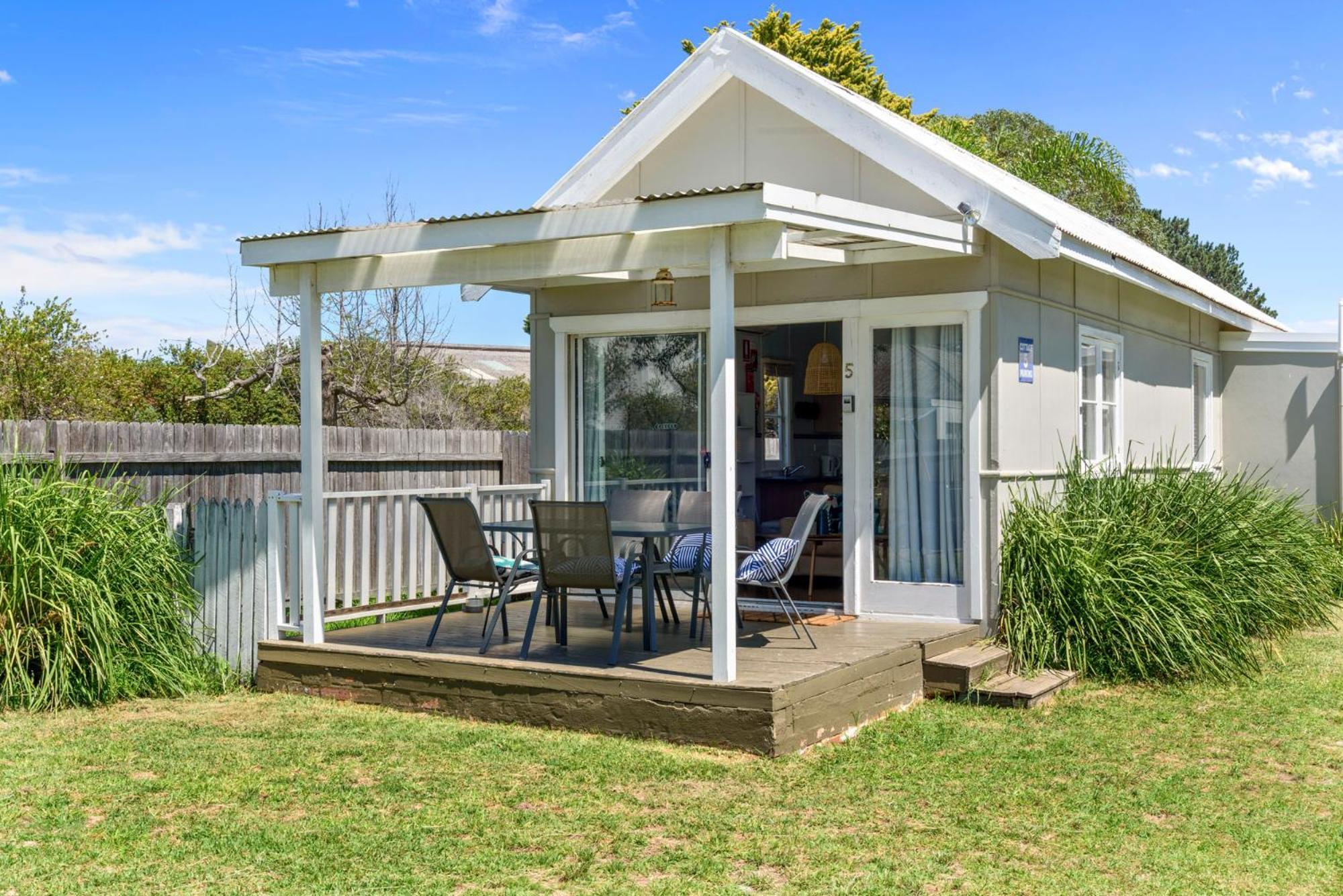 Calm Waters Waterfront Cottages 서식스 인렛 객실 사진